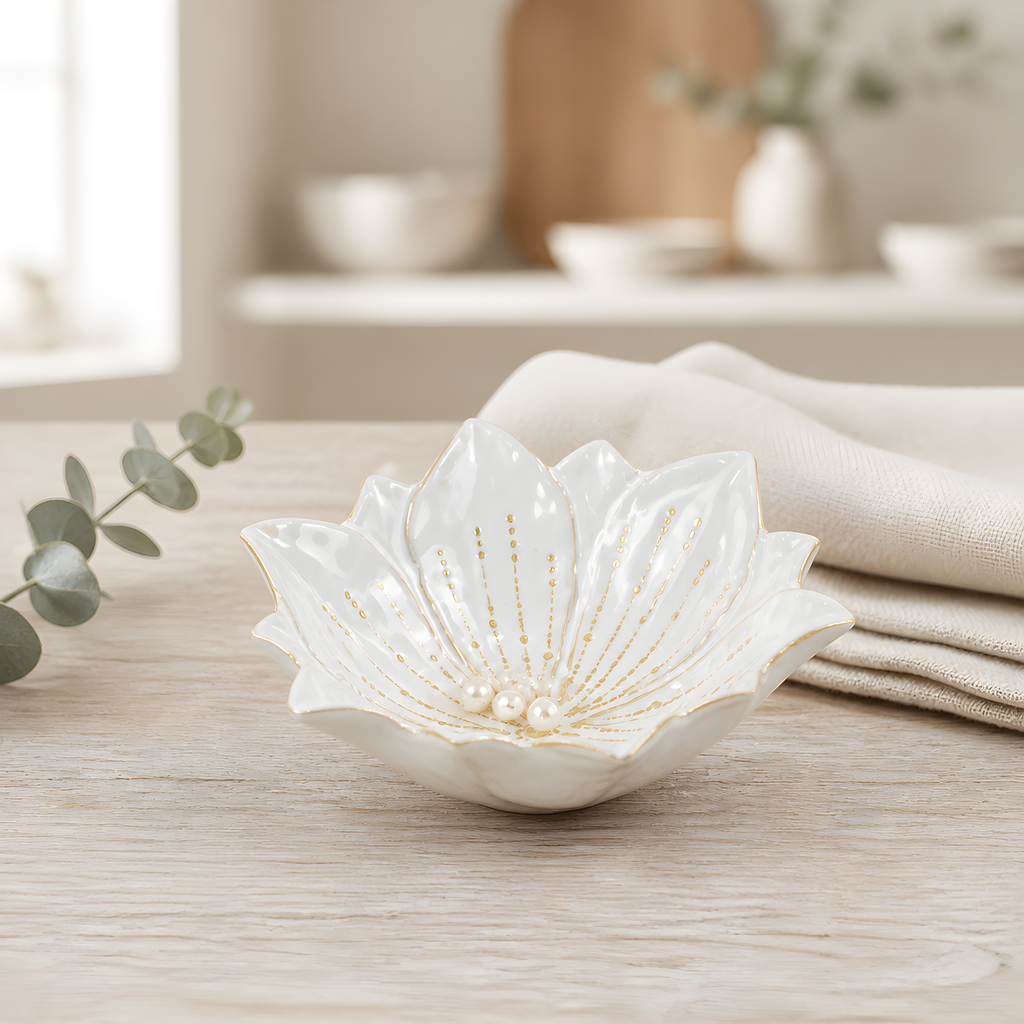 Ceramic Flower Trinket Dish, 13cm – Natural & White